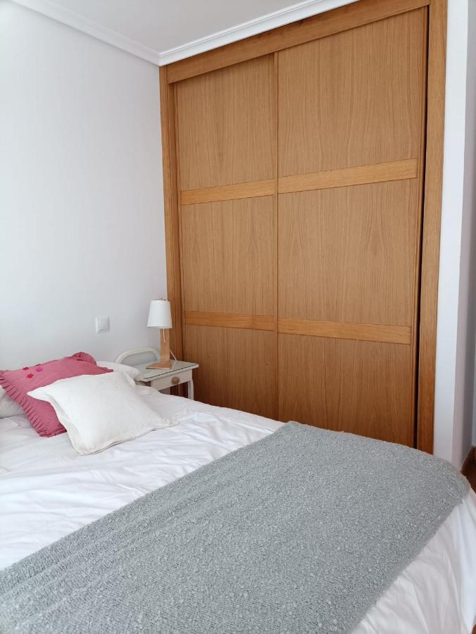 Apartamento Con Terraza Комилас Екстериор снимка